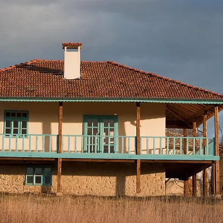 Botev Houses Mirovets